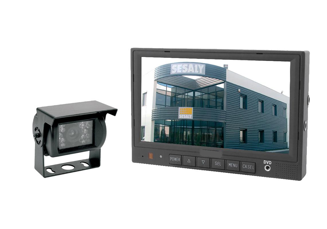 Colour rear view camera kit for commercial vehicles